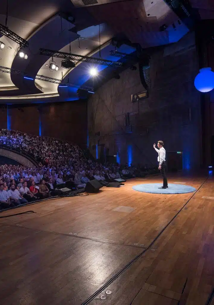 Keynote: Keynote Speaker Innovation: Mut schlägt Mittelmaß – wie wir Innovation und Zukunft gestalten