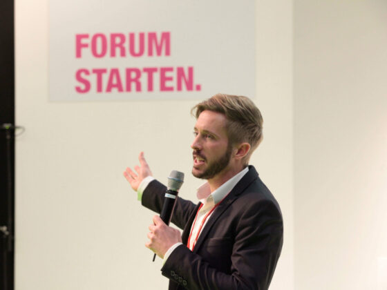 Felix Thönnessen erklärt Werbemaßnahmen mit 40 ultimativen Marketing-Tipps für fast kostenlose Werbung