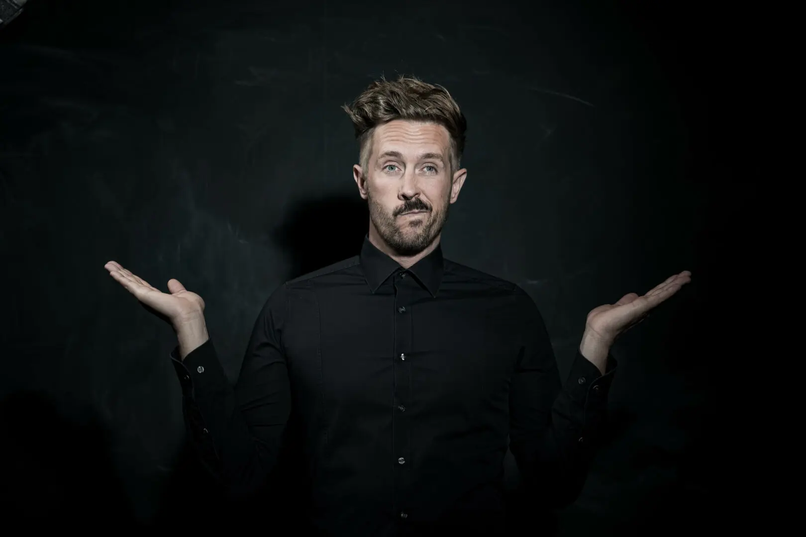 Wie du den richtigen Überraschungsmoment in deinem Vortrag generierst