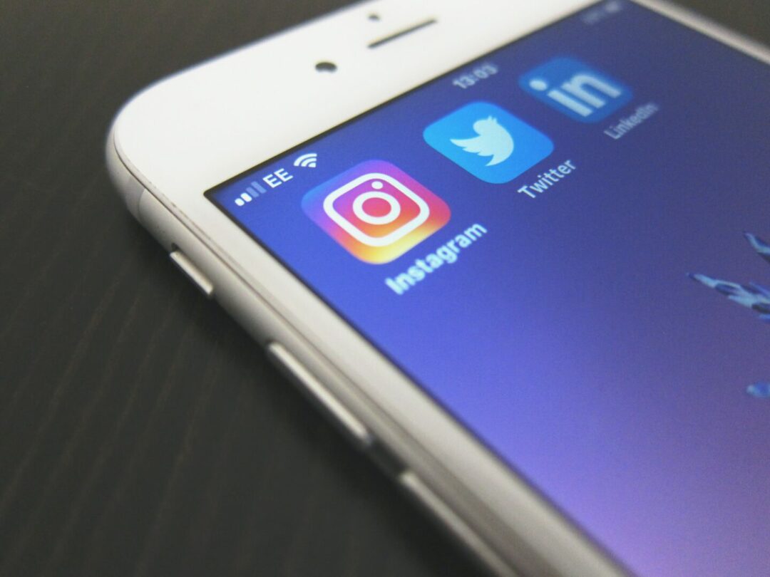 Instagram als Social Media Plattform für die Mitarbeitersuche Mitarbeiter finden oder suche Mitarbeiter online über Social Media