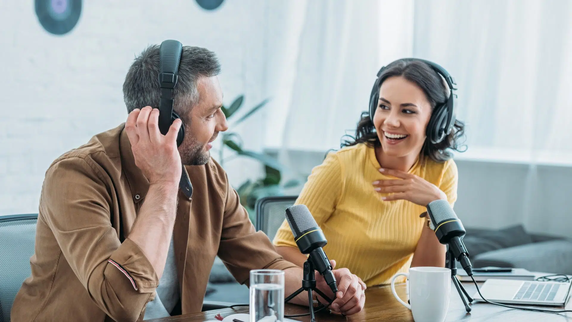 Was braucht man als Equipment für einen Podcast?