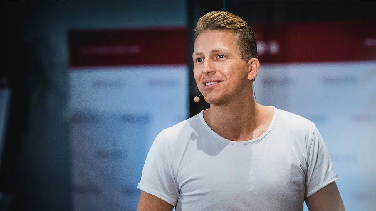 Die 8 besten deutschsprachigen Business-Coaches – wer dich wirklich weiterbringt